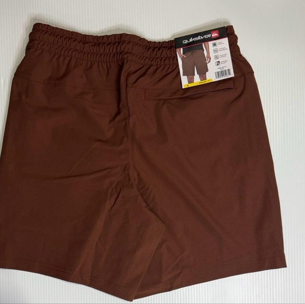 Quiksilver 4 Way StrechMen's Athletic Brown Shorts